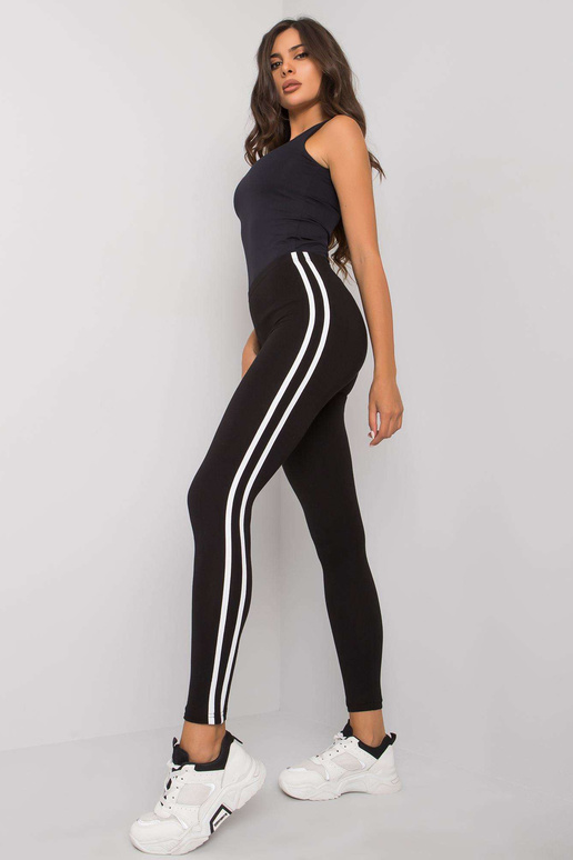 Melni legingi ar Lavrence svītrām