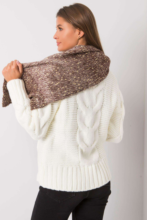 Brūna sieviešu šalle ar zelta pavedienu