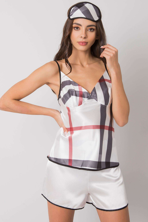 Balts rūtains guļamkomplekts