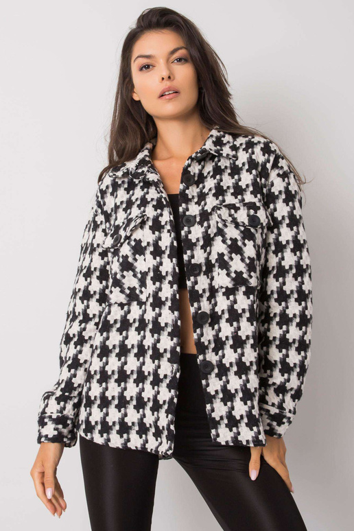 Balts un melns krekls ar kabatām...