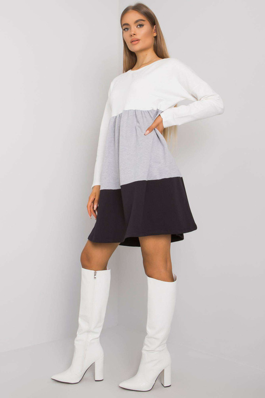 Ekrūpelēka kokvilnas kleita ar garām...