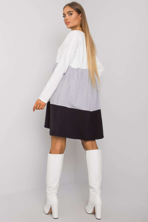 Ekrūpelēka kokvilnas kleita ar garām...