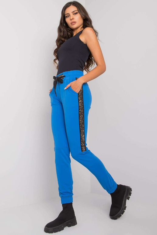 Zilas treniņbikses ar Giulia aplikāciju