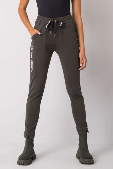 Tumšas haki krāsas... 2