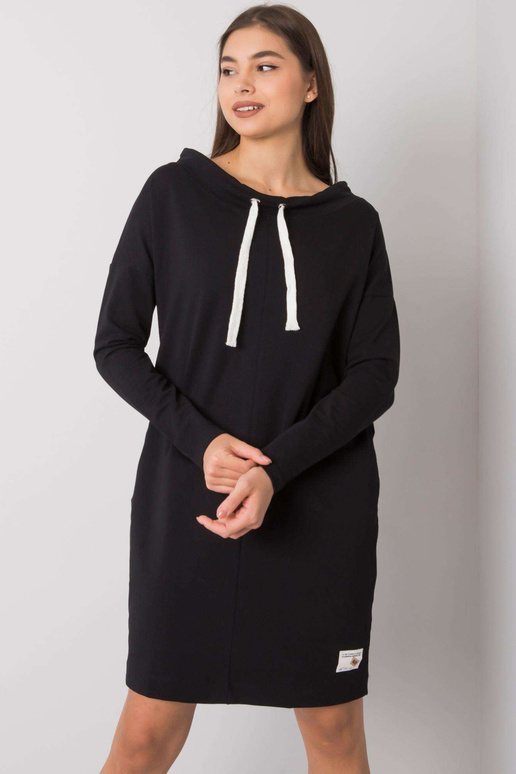 Melna Meriden kleita