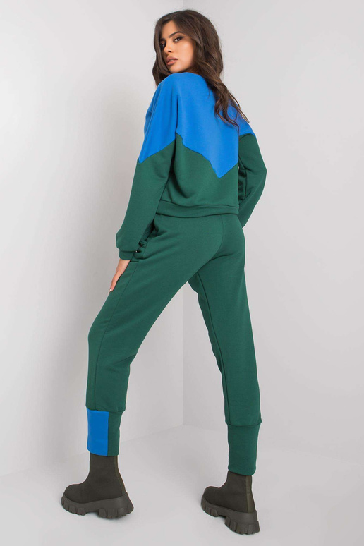 Zili zaļš komplekts ar sporta kreklu...