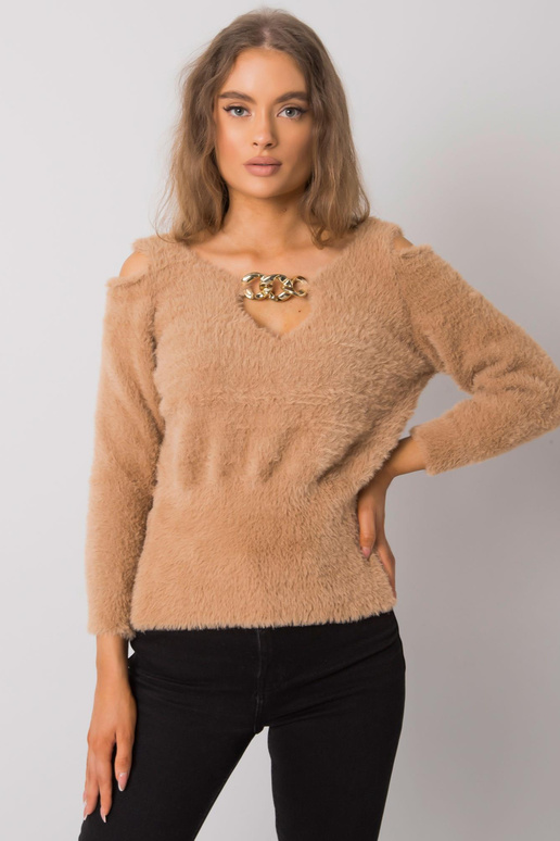 Kamieļu džemperis ar izgriezumiem...