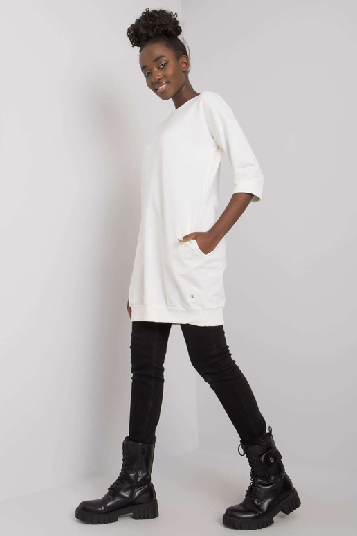 Ecru džemperis ar kabatām Iveta