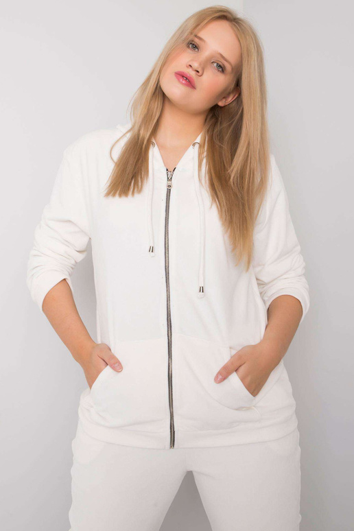 Michell baltā velūra liela izmēra...