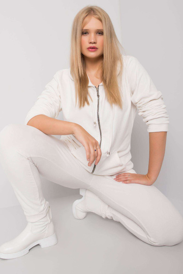 Michell baltā velūra liela... 2