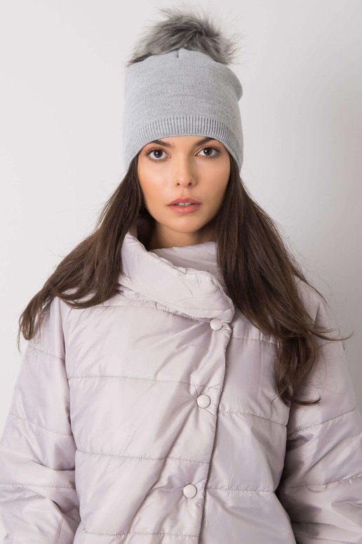 Pelēka polsterēta sieviešu cepure ar...