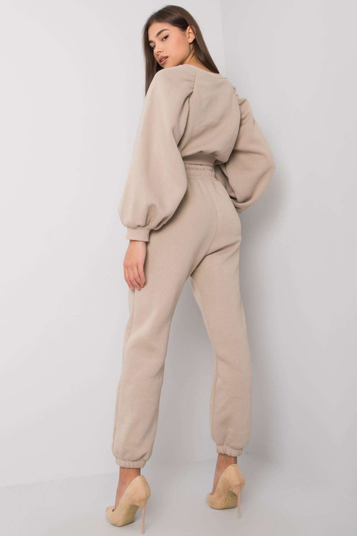 Bēšs sieviešu divdaļīgs komplekts...