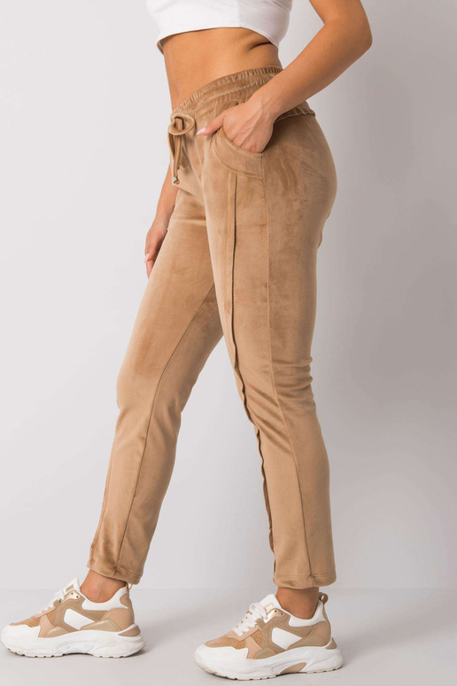 Kamieļu velūra bikses Juanita RUE PARIS Kamieļu velūra bikses Juanita RUE PARIS