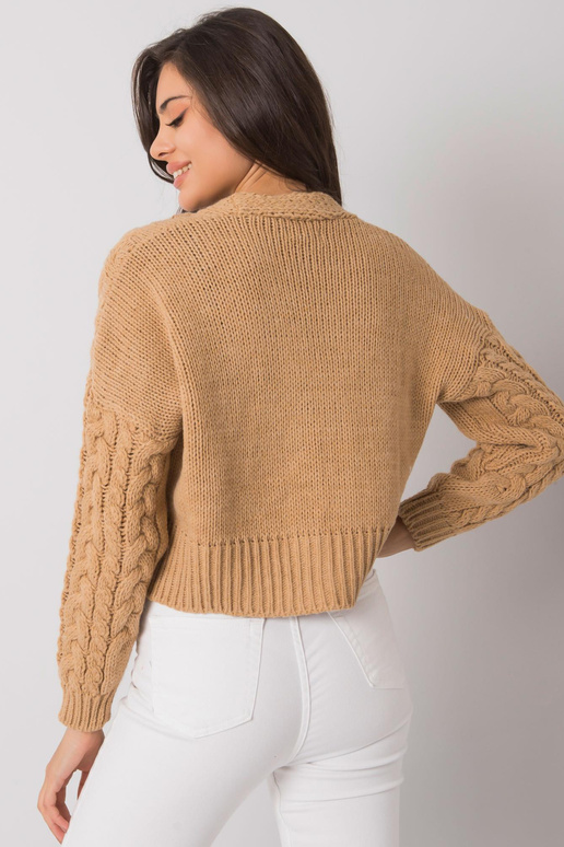 Kamieļu džemperis ar pogām ar bizēm...