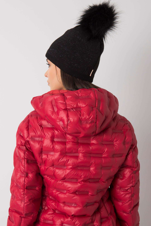 Melna polsterēta sieviešu cepure ar...