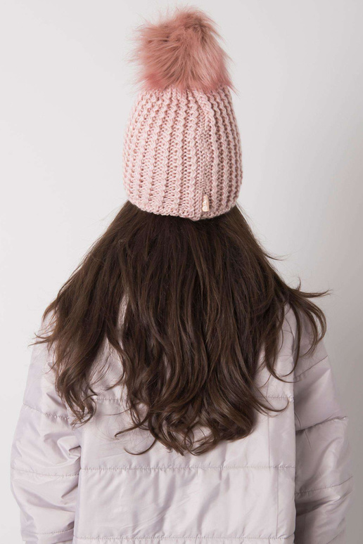 Gaiši rozā sieviešu ziemas cepure