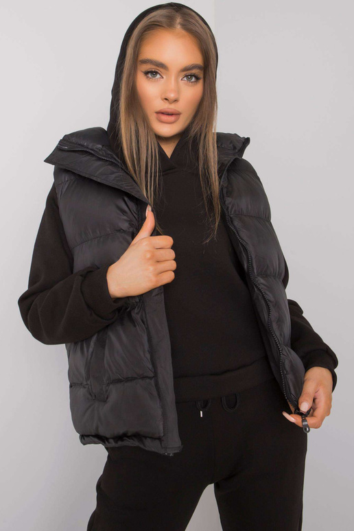 Melns komplekts ar Aysel vesti