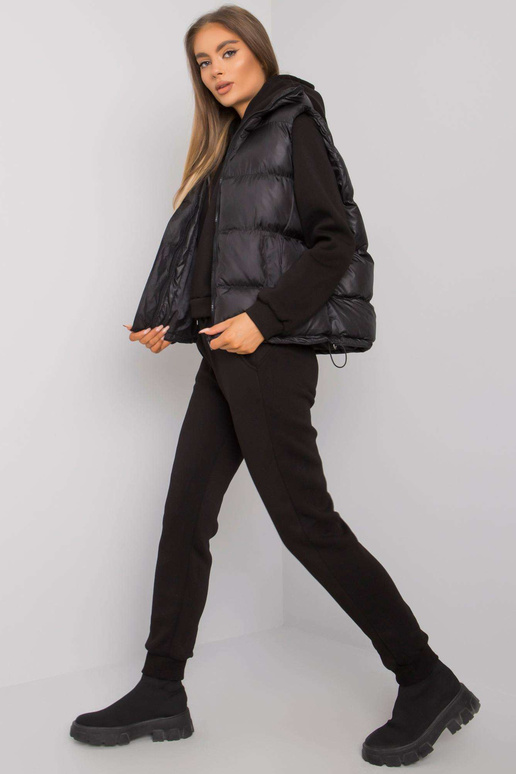 Melns komplekts ar Aysel vesti