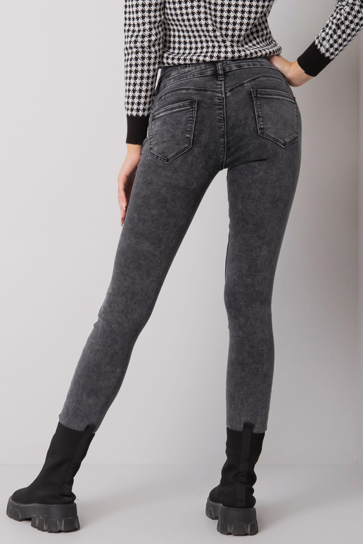 Pelēki džinsi ar caurulīti ar augstu...