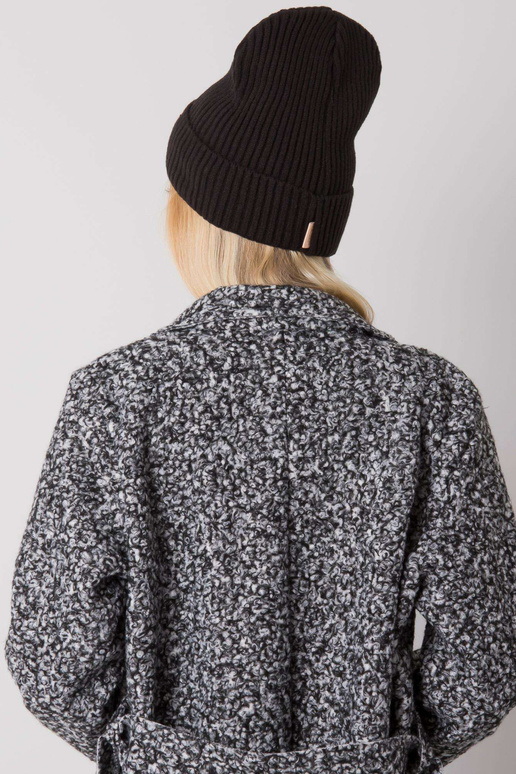 Sieviešu melna trikotāžas cepure RUE...