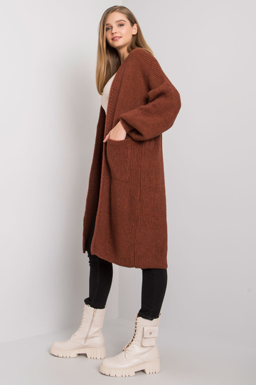 Brūns gultas pārklājs ar... 2