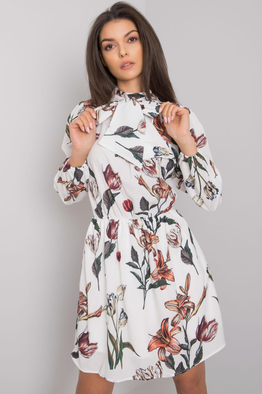 Balta kleita ar apdrukām Akilah RUE...