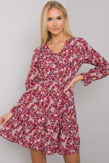 Bordo kleita ar volāniem...