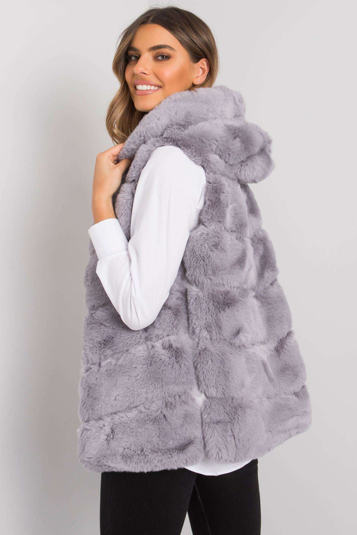 Pelēka kažokādas veste ar kapuci...