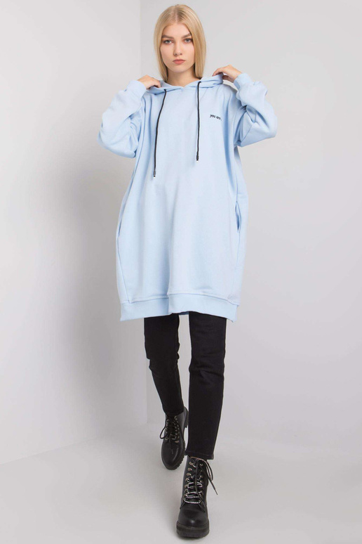 Gaiši zils sporta krekls ar kabatām...