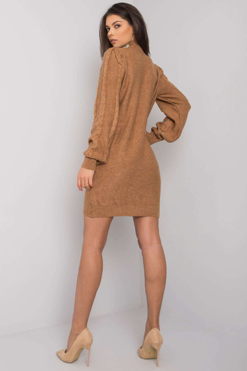 Kamieļu trikotāžas kleita... 2