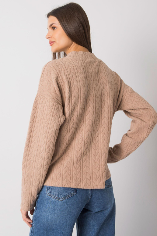 Tumši bēšs džemperis ar nelielu...