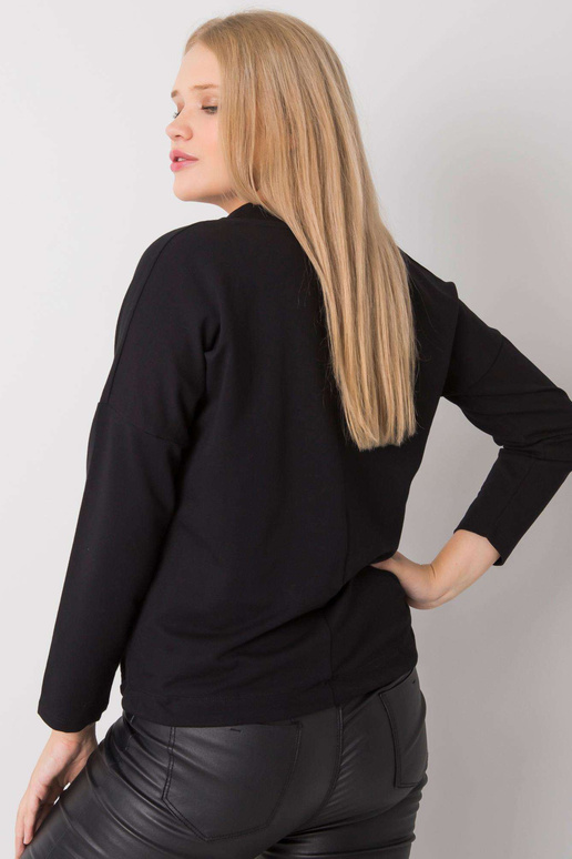Melna plus izmēra blūze ar Sherilyn...