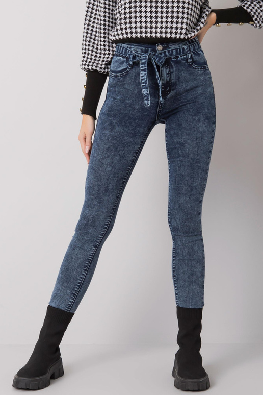 Zili pielāgoti džinsi ar Lexington...