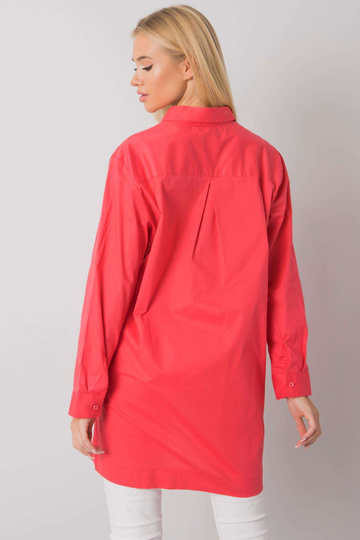 Koraļļu krekls ar šķēlumiem...