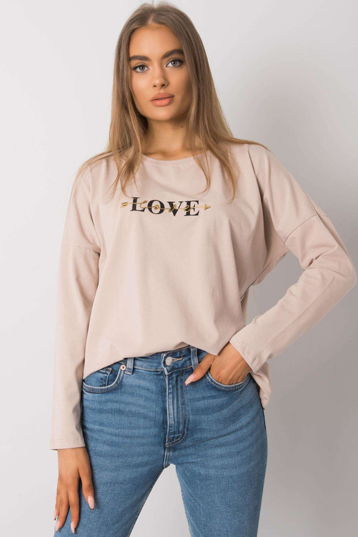 Spilgti bēša blūze ar garām... Spilgti bēša blūze ar garām...