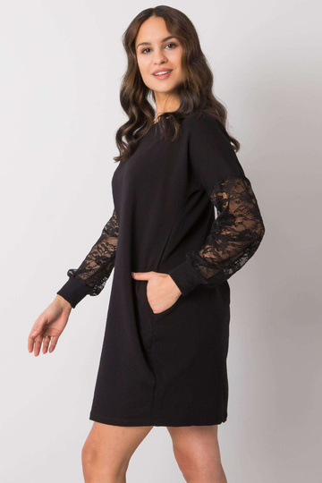 Melna kleita ar mežģīņu... 2