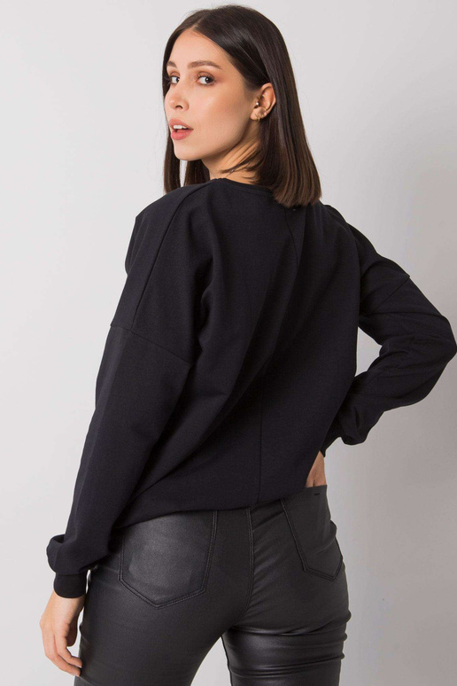 Melna plus izmēra blūze ar apdruku... Melna plus izmēra blūze ar apdruku...