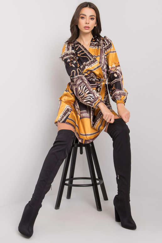 Melna un dzeltena kleita ar Alarra jostu