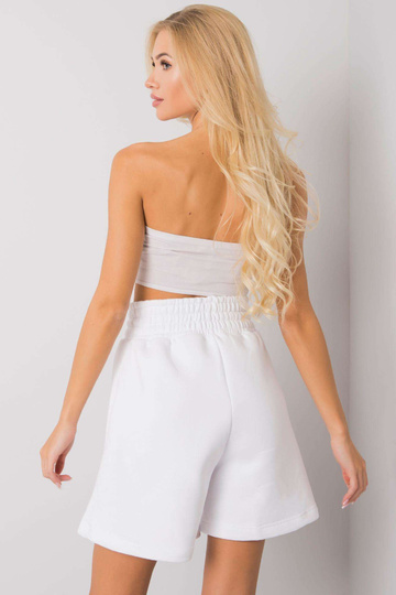 Larianna White treniņtērpu... 2