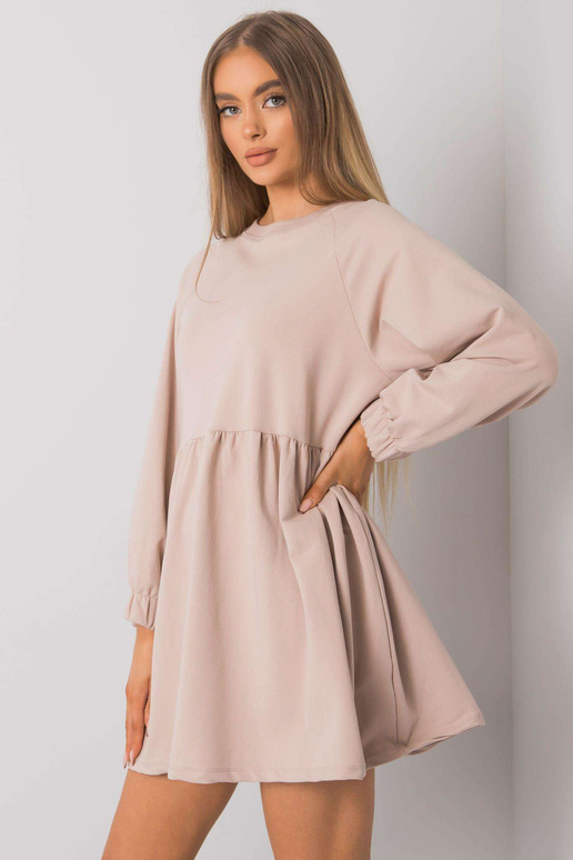 Gaiši bēša Bellevue kleita ar garām...