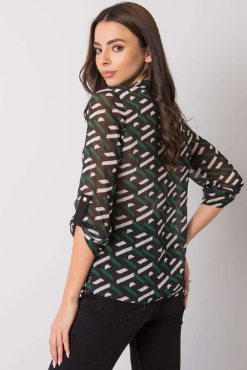 Melna un zaļa blūze...