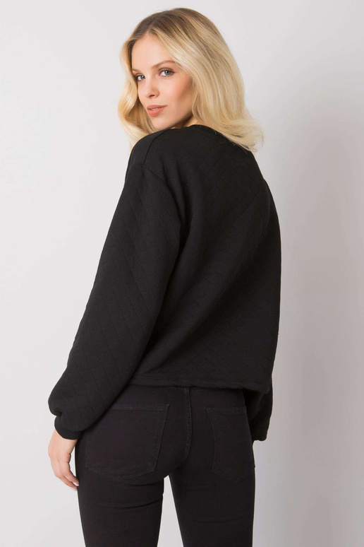 Melns stepēts džemperis bez kapuces...