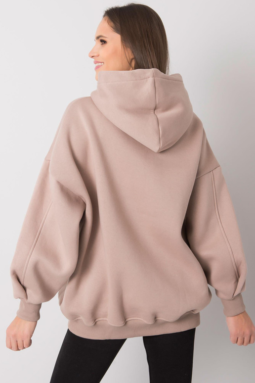 Tumši bēšs sporta krekls ar bedrēm... Tumši bēšs sporta krekls ar bedrēm...