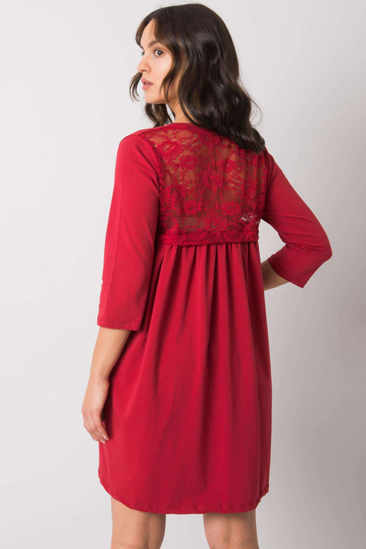 Sieviešu bordo kleita ar mežģīnēm...