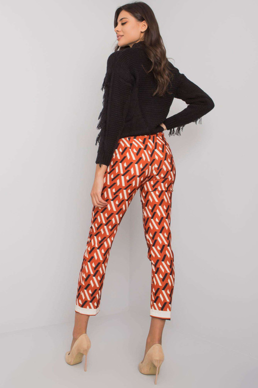 Tumši oranžas Dorčesteras rakstainas... Tumši oranžas Dorčesteras rakstainas...