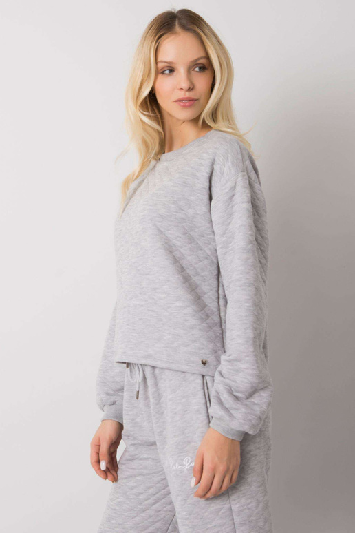 Pelēks stepēts džemperis bez kapuces...