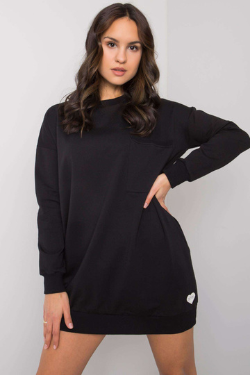 Melna kleita ar kabatu...