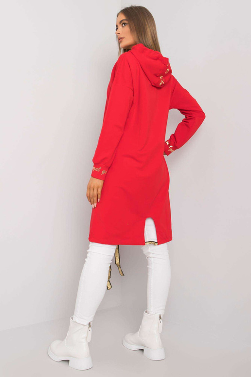 Sarkans džemperis ar garu...