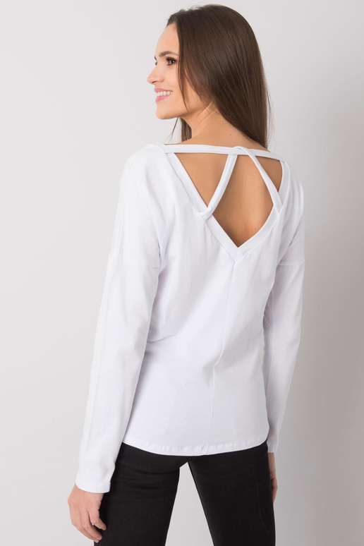 Balta sieviešu blūze ar garām... Balta sieviešu blūze ar garām...