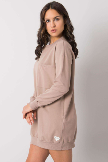 Tumši bēša kleita ar kabatu...